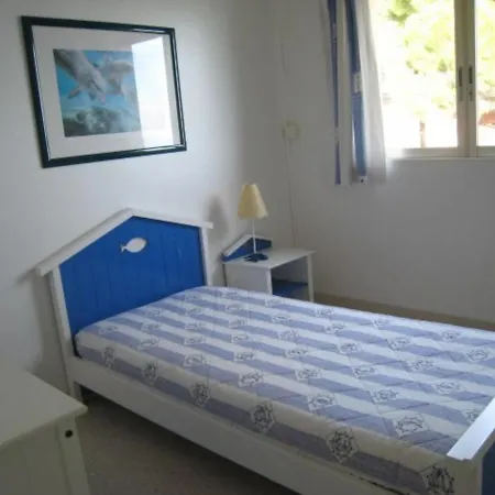 Villa De 250 M², Climatisee, Sur 2 Niveaux Au Bord De L'Eau - Fr-1-100-243 Willa Cavalaire-sur-Mer