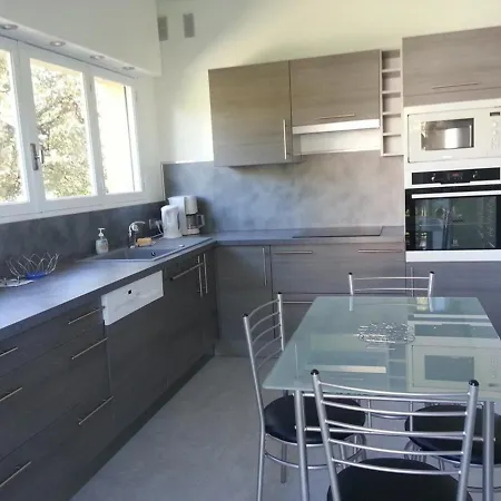 Willa Villa De 250 M², Climatisee, Sur 2 Niveaux Au Bord De L'Eau - Fr-1-100-243